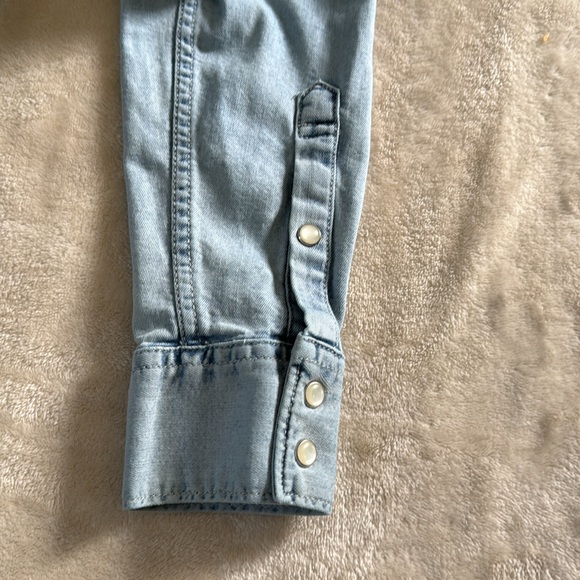 Levi Strauss and co denim button up top - Picture 5 of 5